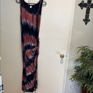 Elegant Tie-Dye Maxi Dress